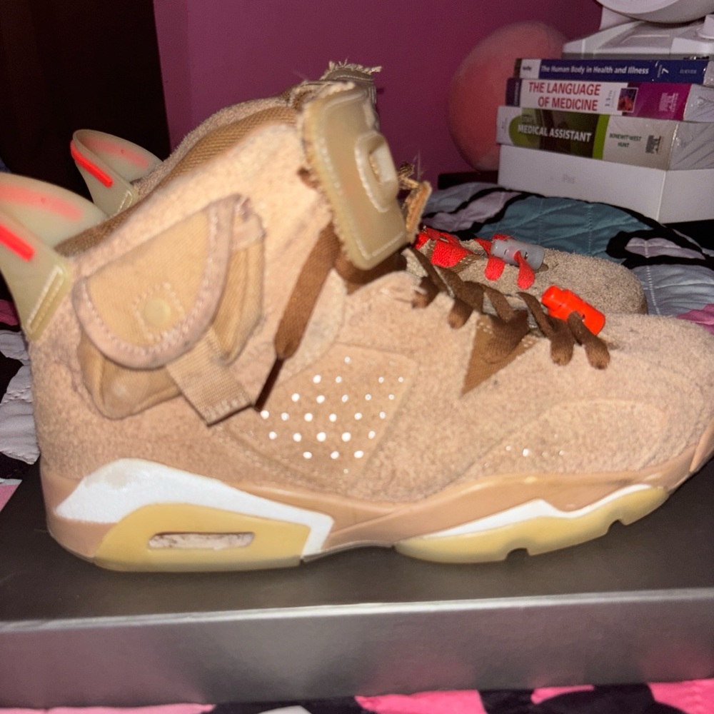 Travis Scott d air jordan 6 British khaki